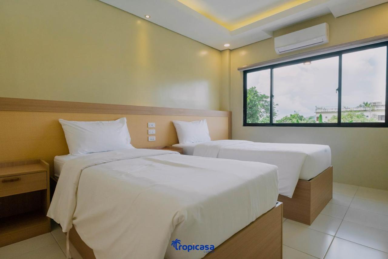 Tropicasa Hotel Coron Exterior photo