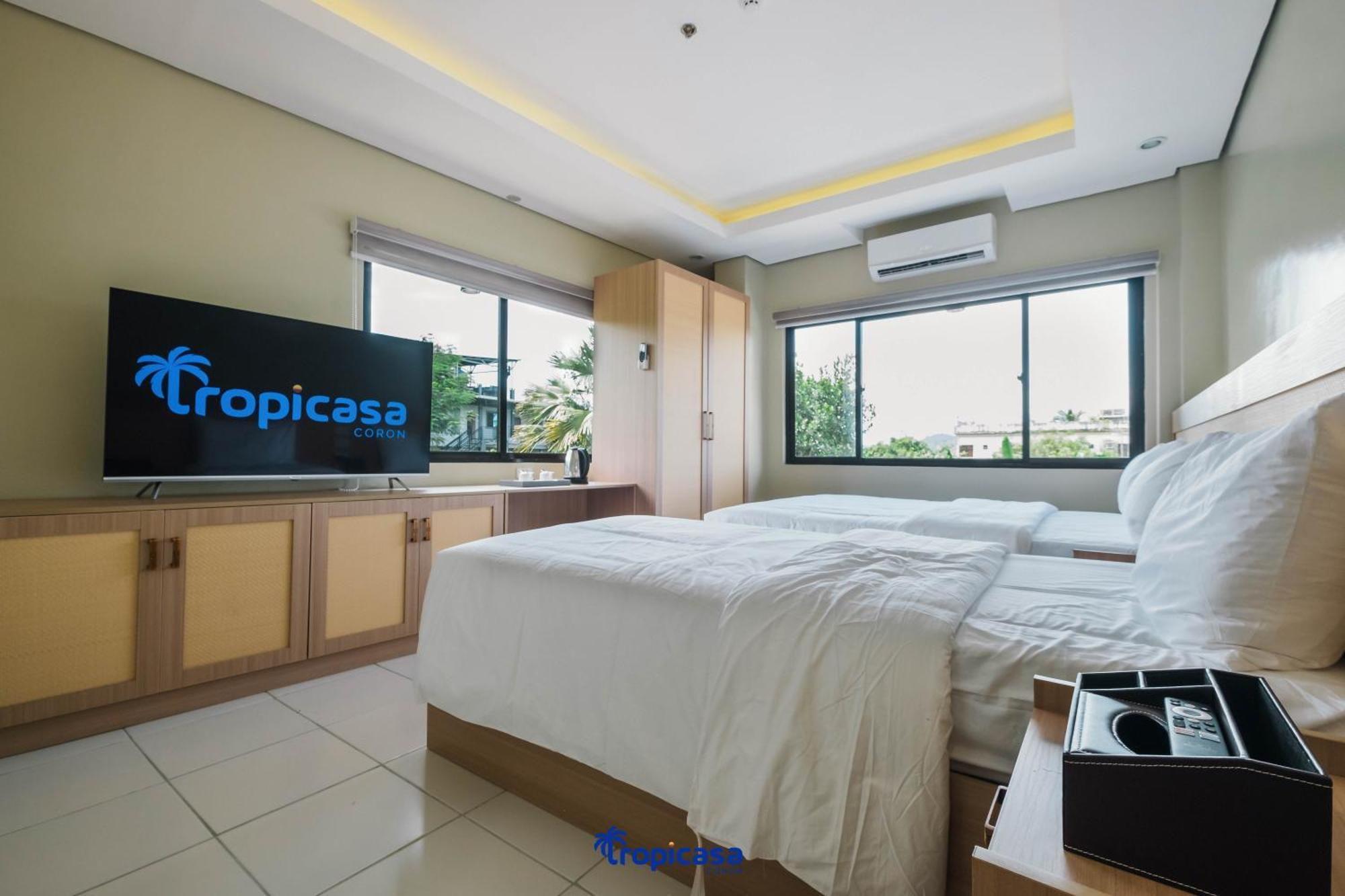Tropicasa Hotel Coron Exterior photo
